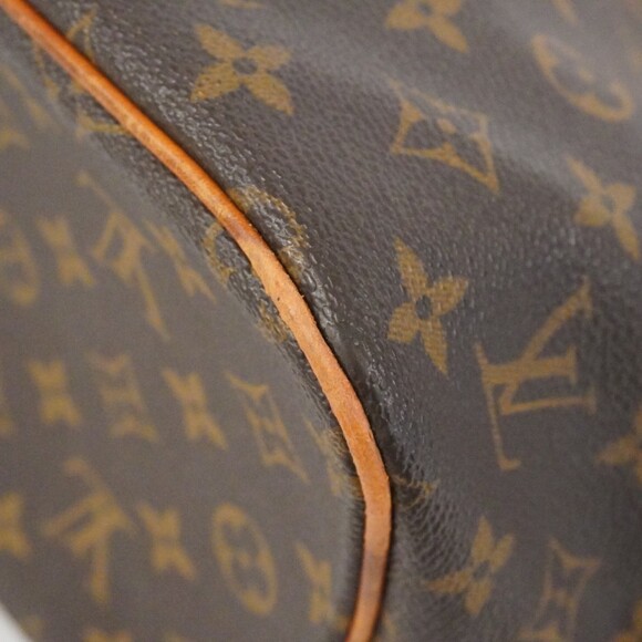 LOUIS VUITTON Brown Monogram Tote Bag - Picture 14 of 16